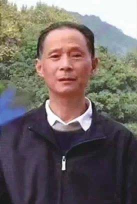 DƬ
